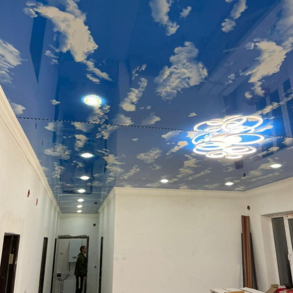 Фото натяжного потолка небо с облаками в квартиру